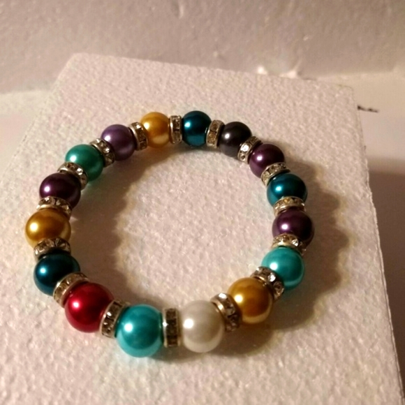 Handmade by Jackie (USA) Jewelry - BEAUTIFUL Eye Catching Multi Color Pearls Sterling Rhinestones Stretch Bracelet